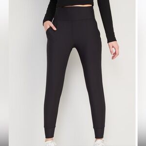 Old Navy High-Waisted PowerSoft 7/8 Joggers - Size Small - Black